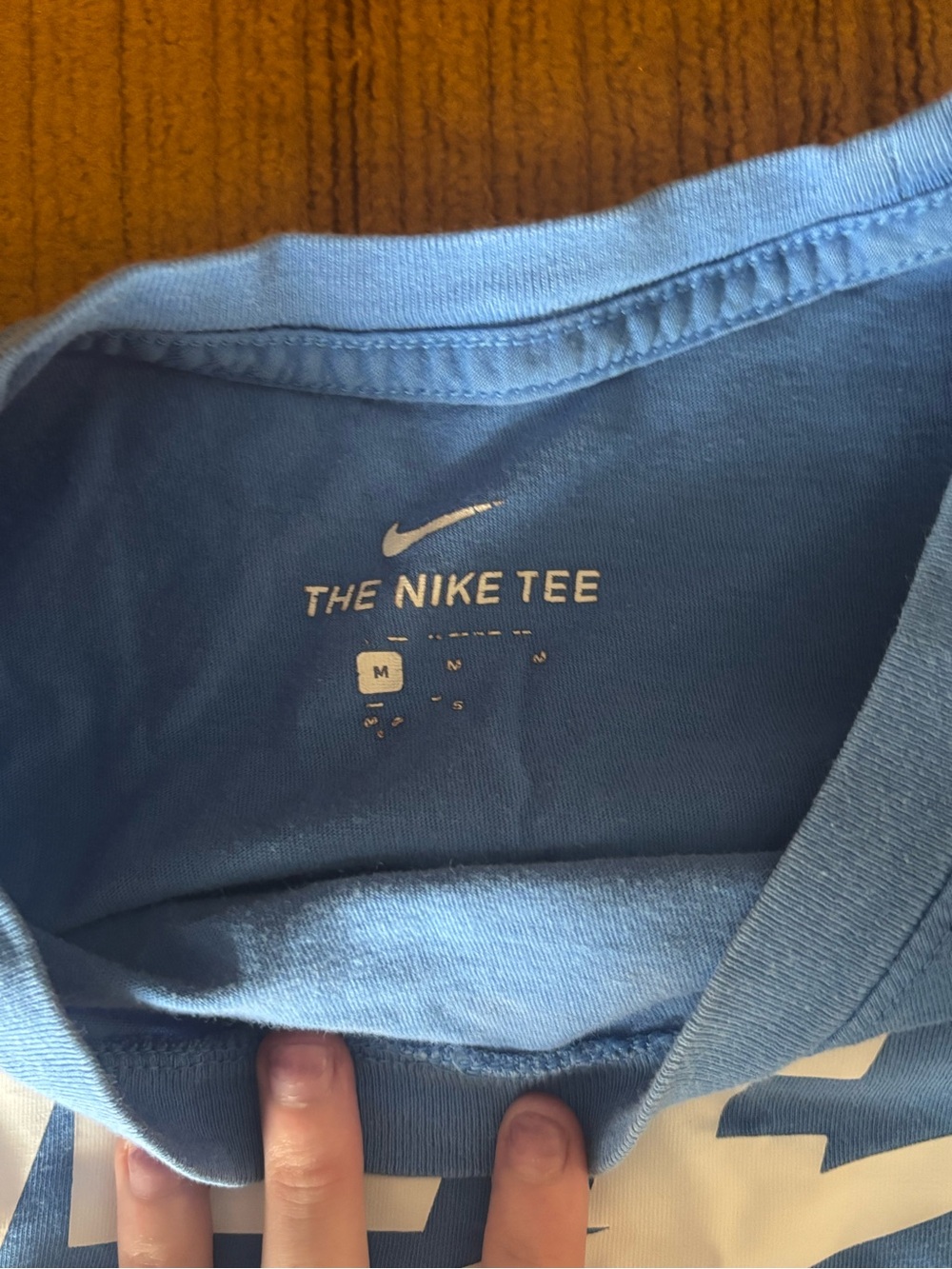 Nike Blue T-Shirt with White Logo - Picture 2 of 2
